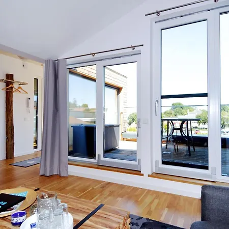 Appartement Ostseetuemmler - Wilhelmsplatz 3b 18 Heiligenhafen