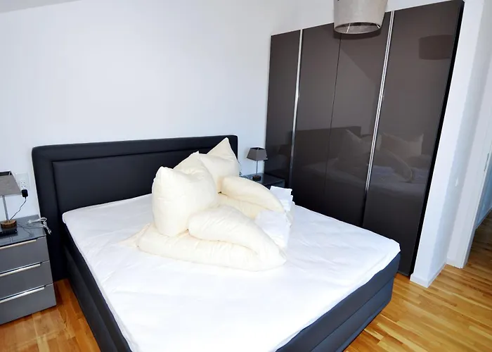 Ostseetuemmler - Wilhelmsplatz 3b 18 * Heiligenhafen